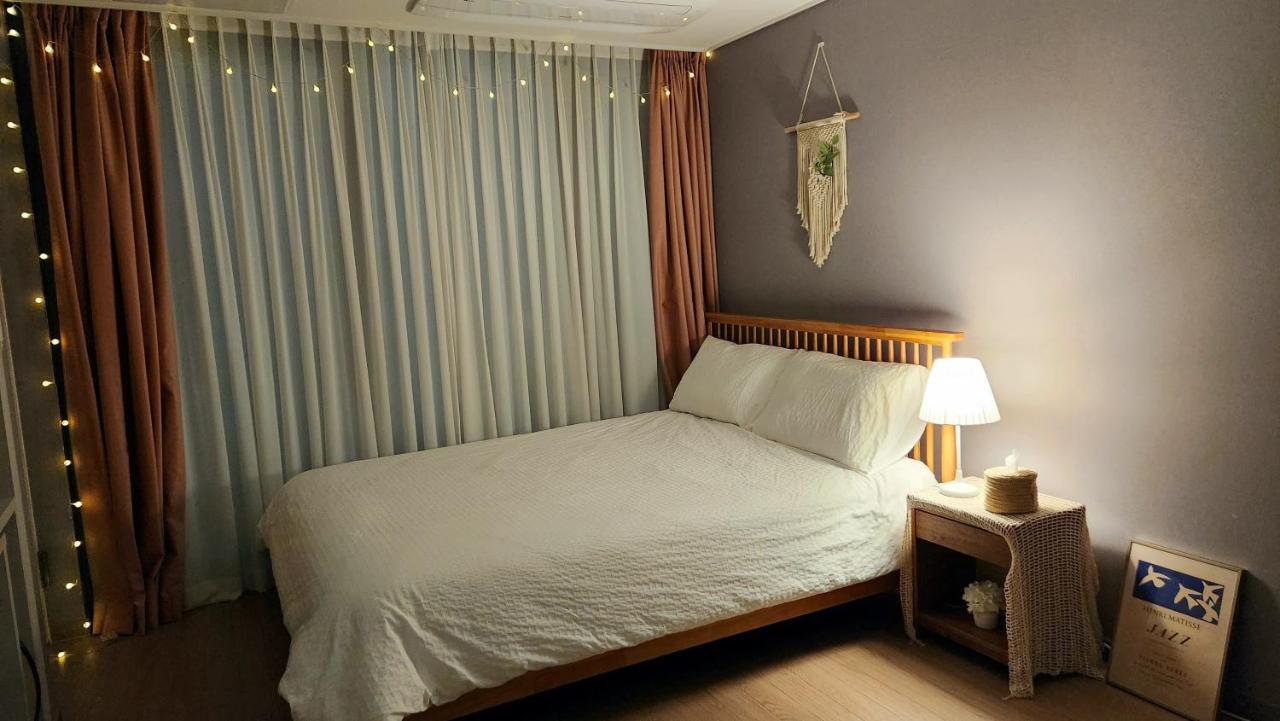 Holiday Apt Gwangan Beach Busan Buitenkant foto